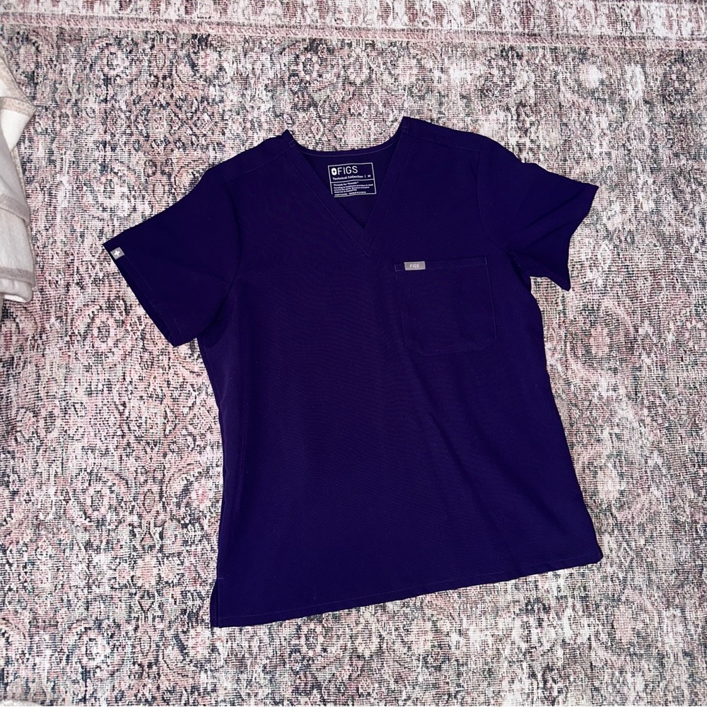 Figs Catarina One Pocket Scrub Top- Size Medium Purple Jam